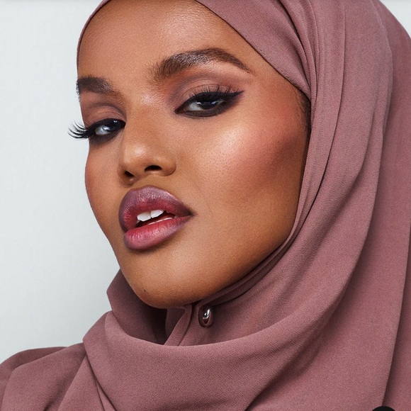 r.e.m. Beauty Babydoll Eyeshadow Palette - Picture 7 of 7